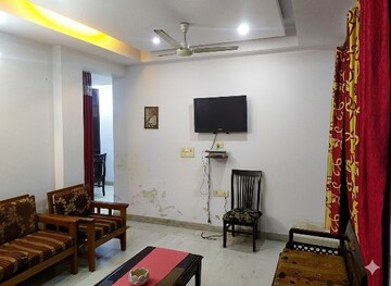 Living Room in 3 BHK Builder Floor at Kailash Colony – for Rent