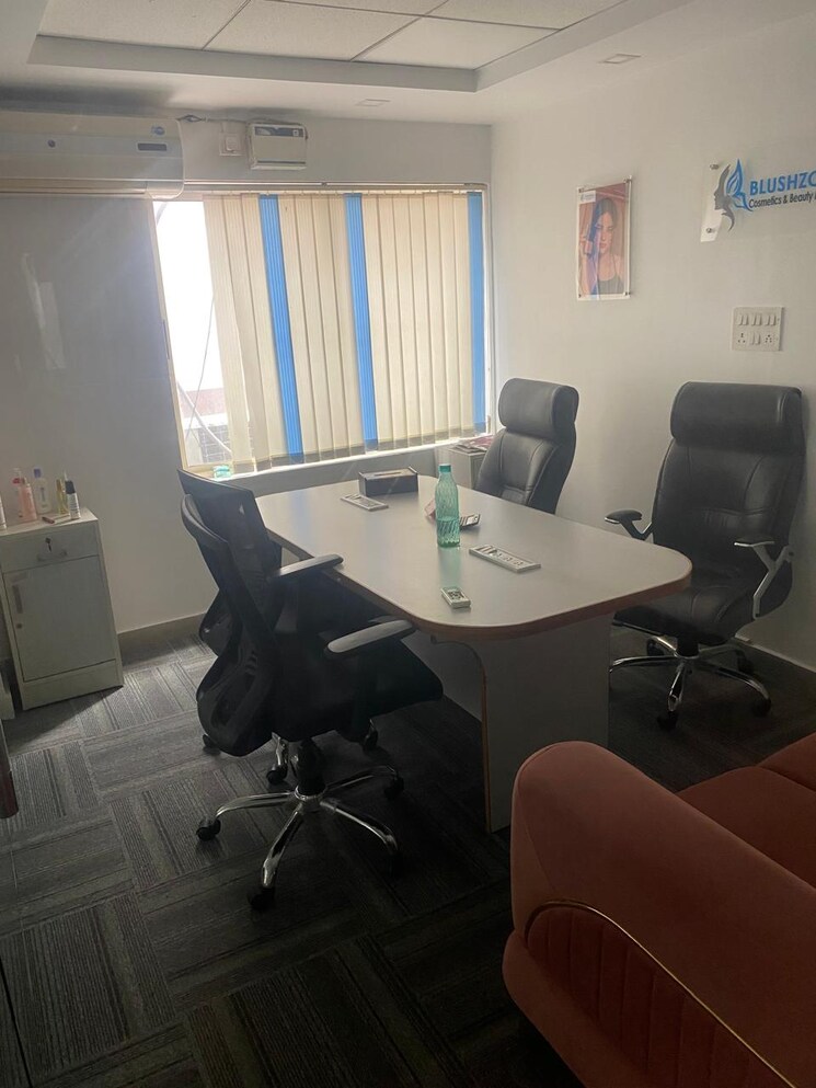 Team Area, barton-centre Commercial Office Space 1350 Sq.Ft. In Ashok Nagar Bangalore 9473335