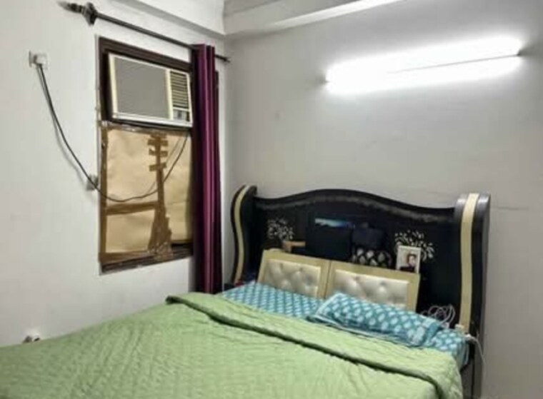 Bedroom, kailash colony 3 Bedroom 1700 Sq.Ft. Builder Floor In Kailash Colony Delhi 9473340