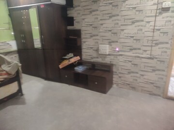 Living Room in 1 RK Apartment at Guruwar Peth – for Rent