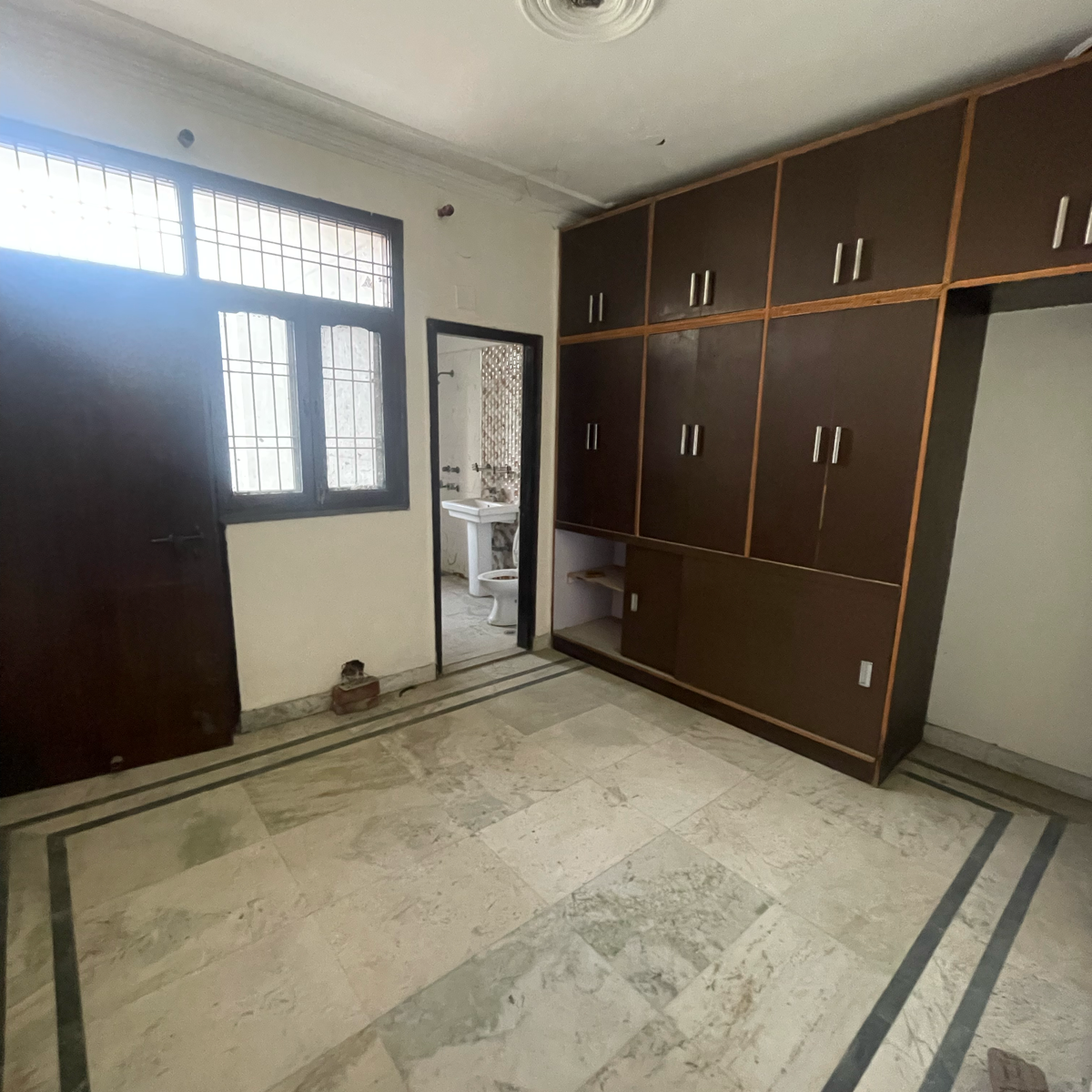 3 BHK + Pooja Room Builder Floor For Rent in Sector 21B