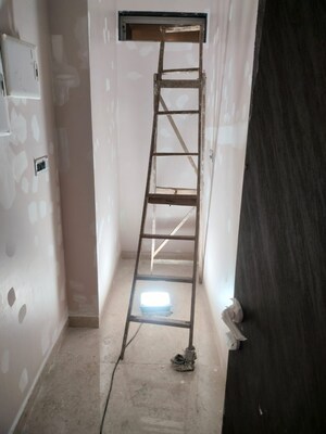 Bathroom in 4 BHK Apartment at Om Grand Pallazo, Prabhadevi – for Rent