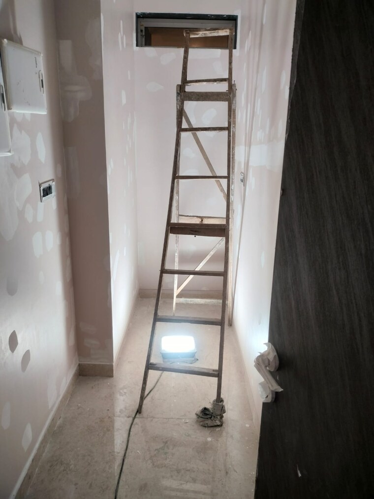 Bathroom, om-grand-pallazo 4 Bedroom 2500 Sq.Ft. Apartment In Prabhadevi Mumbai 9473357