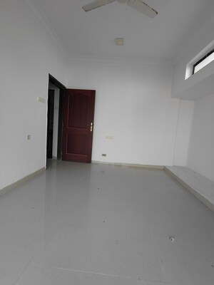 Furnished Amenities in 2 BHK Apartment at K Raheja Interface Heights, Malad West – for Sale