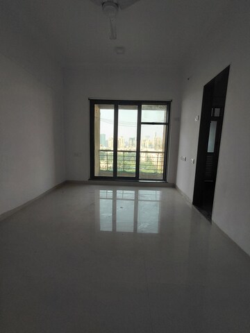 Room in 2 BHK Apartment at K Raheja Interface Heights, Malad West – for Sale