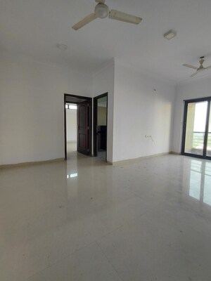 Furnished Amenities in 2 BHK Apartment at K Raheja Interface Heights, Malad West – for Sale