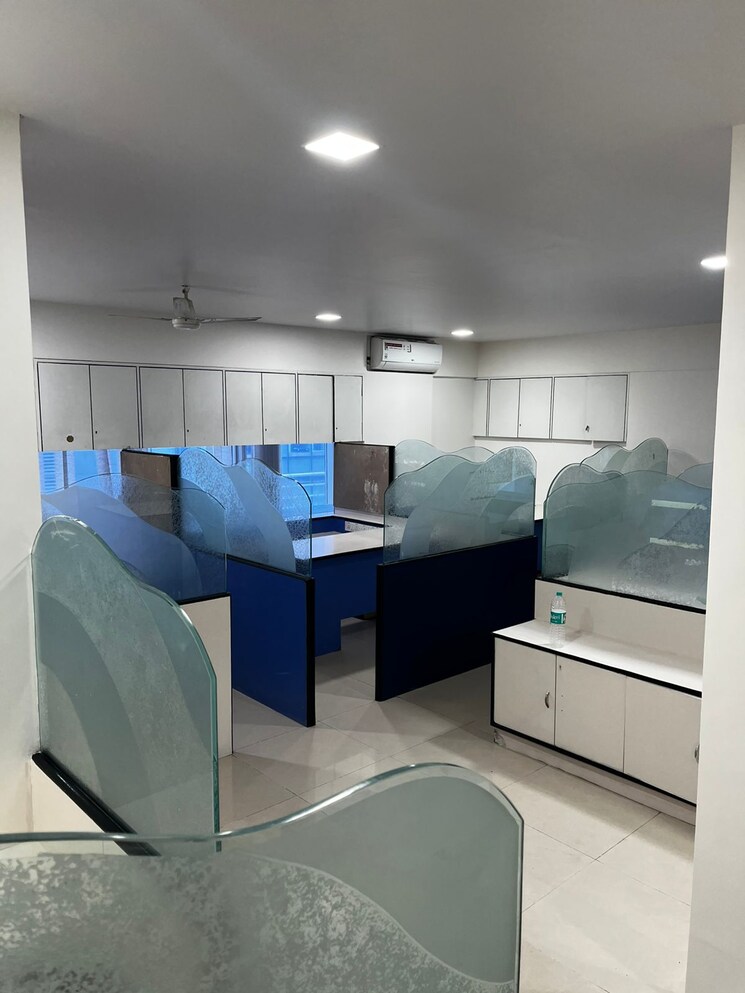 Team Area, bhavani-plaza-dadar Commercial Office Space 505 Sq.Ft. In Dadar West Mumbai 9473419