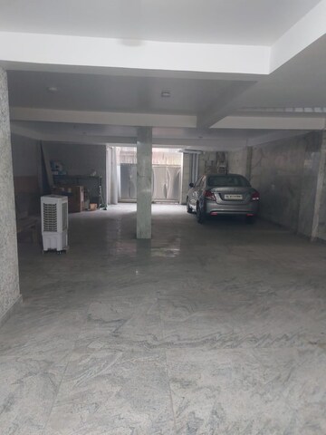 Parking in 3 BHK Builder Floor at Jangpura – for Rent