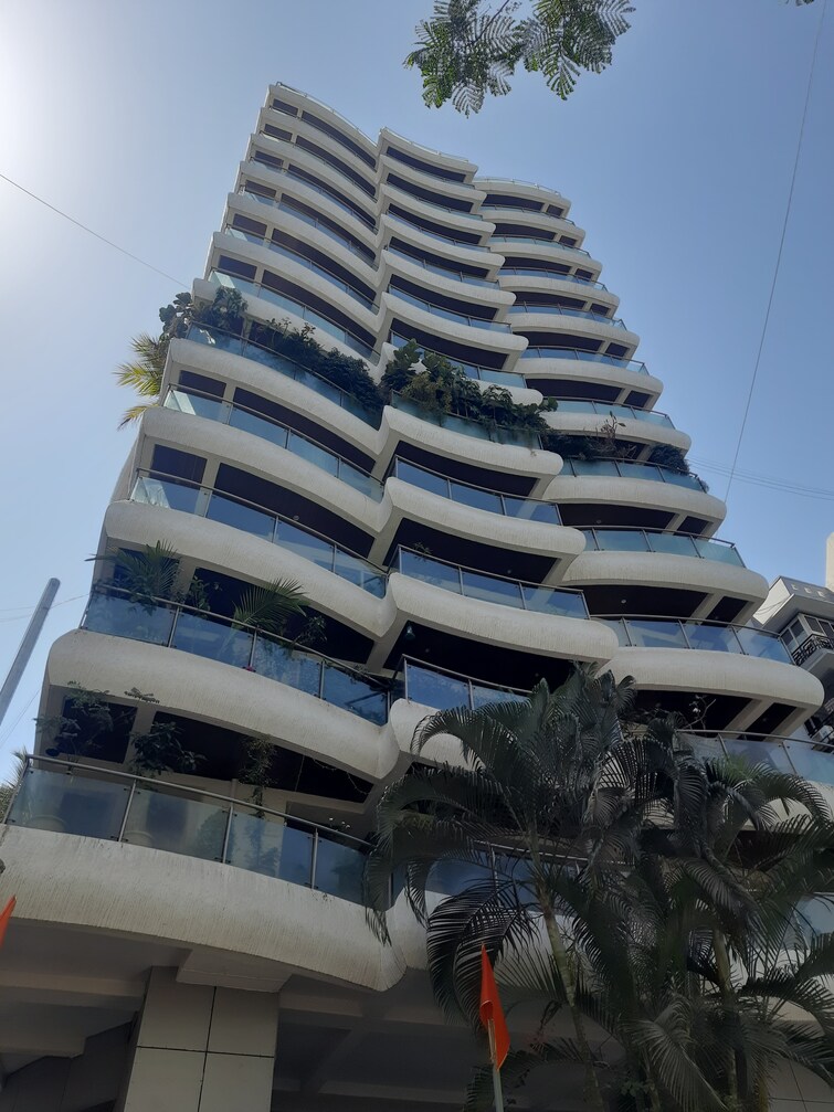 Cover Image, khar west 4 Bedroom 2850 Sq.Ft. Apartment In Khar West Mumbai 9473458