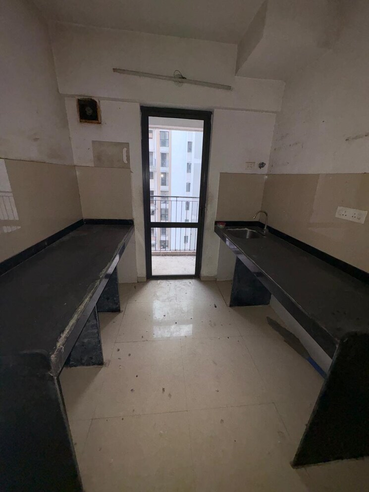 Kitchen, lodha-lakeshore-greens 2.5 Bedroom 851 Sq.Ft. Apartment In Dombivli East Thane 9473475