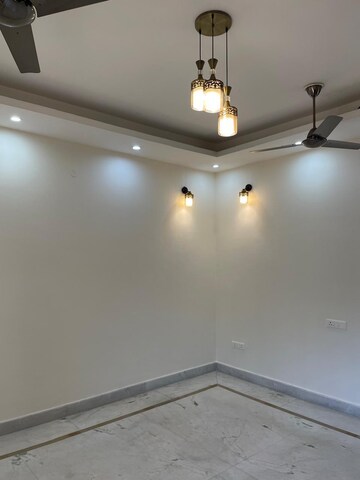 Furnished Amenities in 4 BHK Independent House at Jakhan – for Rent