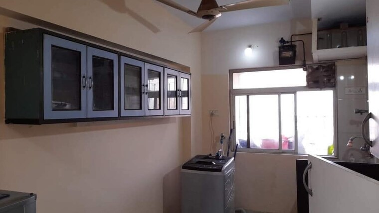 Room, goregaon west Pg For Girls In Goregaon West 9473507