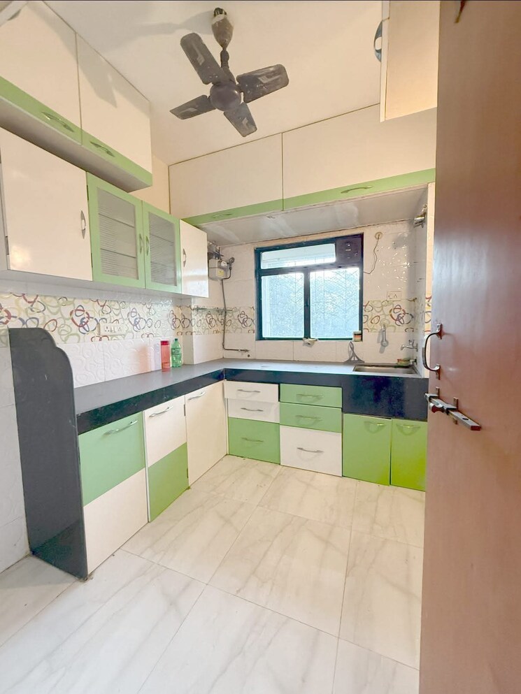 Kitchen, aashirwad-chs-kandivali-east 1 Bedroom 500 Sq.Ft. Apartment In Kandivali East Mumbai 9473513