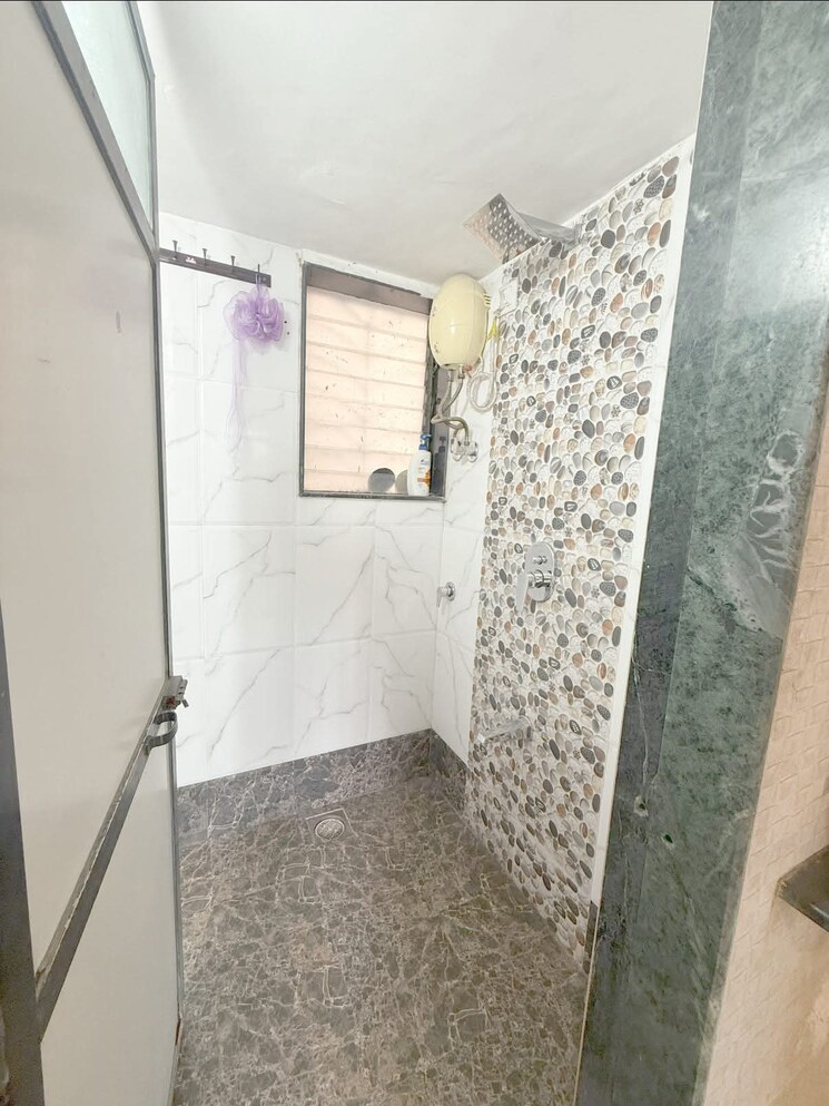 Bathroom, aashirwad-chs-kandivali-east 1 Bedroom 500 Sq.Ft. Apartment In Kandivali East Mumbai 9473513