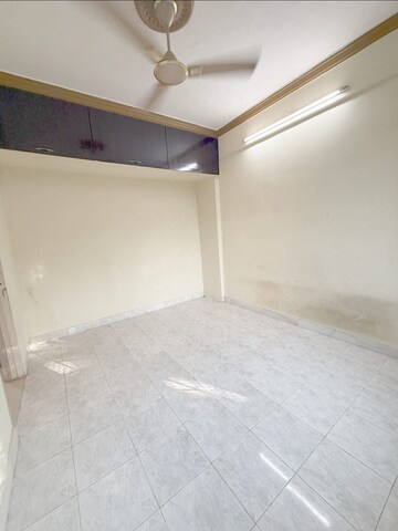 Room in 1 BHK Apartment at Aashirwad CHS Kandivali East, Kandivali East – for Rent