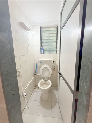 Bathroom in 1 BHK Apartment at Aashirwad CHS Kandivali East, Kandivali East – for Rent