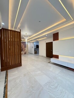 4 BHK + Servant Room Apartment For Sale in DLF The Magnolias