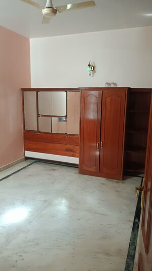 Room in 1.5 BHK Independent House at Sultanpalya – for Rent