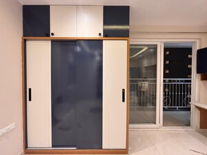 Room in 3 BHK Apartment at Prestige Beverly Hills, Kokapet – for Rent