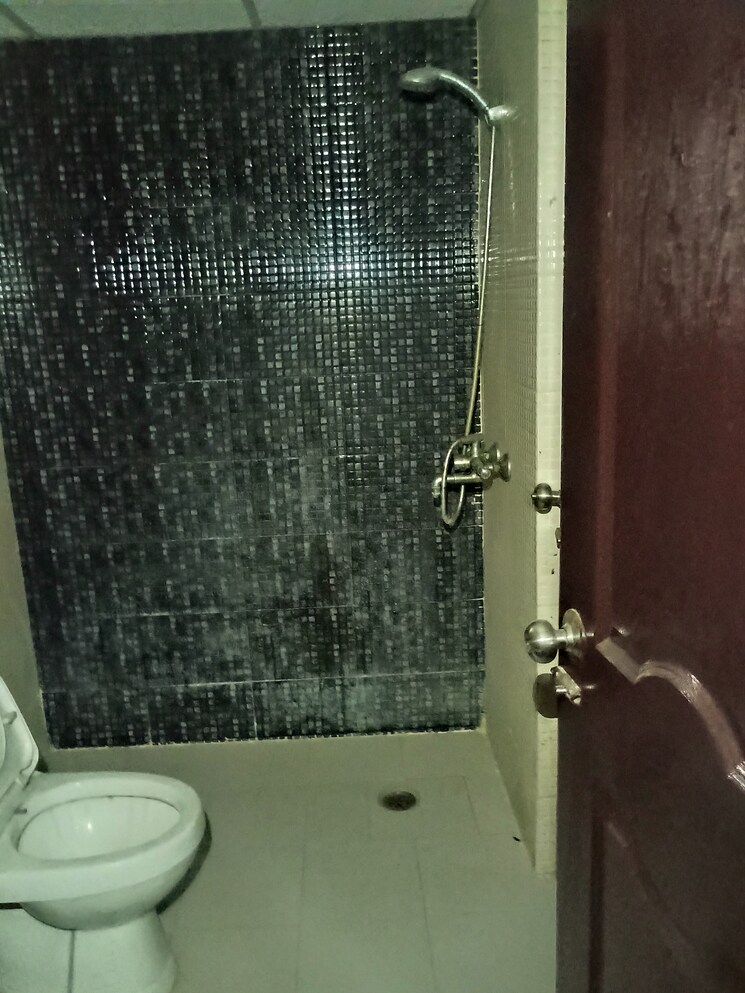 Bathroom, nilaya-greens 2 Bedroom 852 Sq.Ft. Apartment In Raj Nagar Extension Ghaziabad 9473579