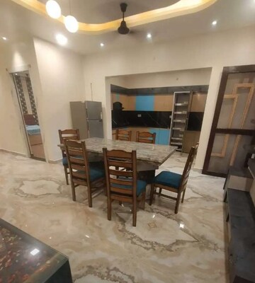 Living Room in 3 BHK Apartment at Hazratganj – for Rent