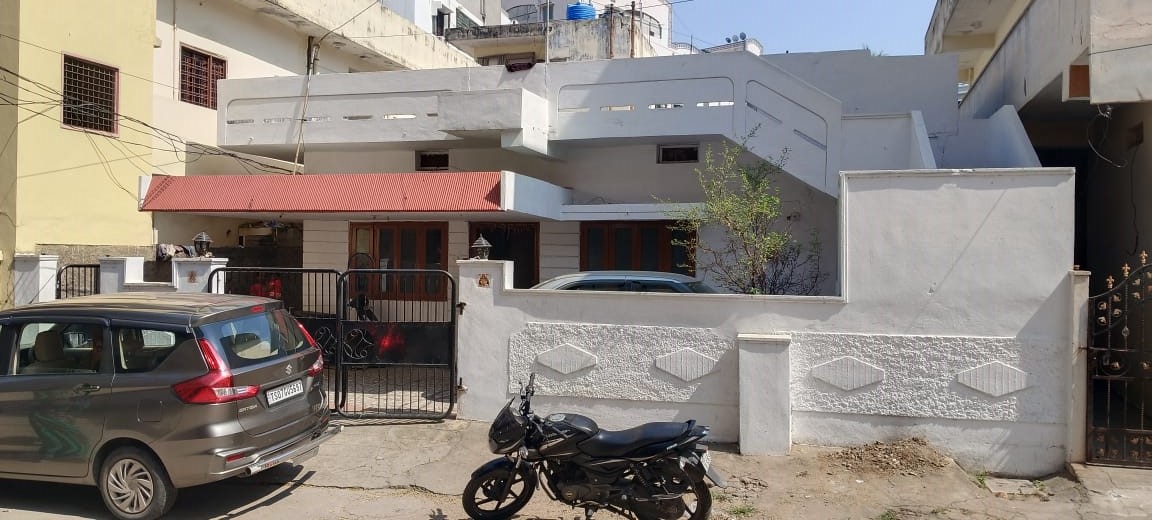 6+ BHK Independent House For Sale in Chaitanya Puri