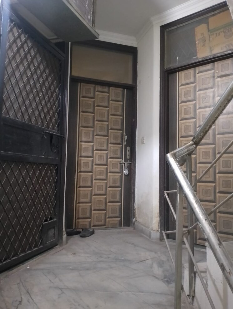 Balcony, neb sarai 1 Bedroom 400 Sq.Ft. Builder Floor In Neb Sarai Delhi 9473633