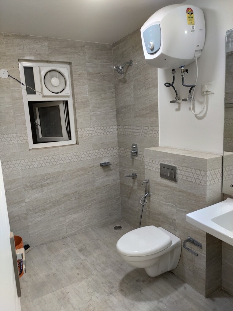Bathroom, ats-le-grandiose 3 Bedroom 1625 Sq.Ft. Apartment In Sector 150 Noida 9473643