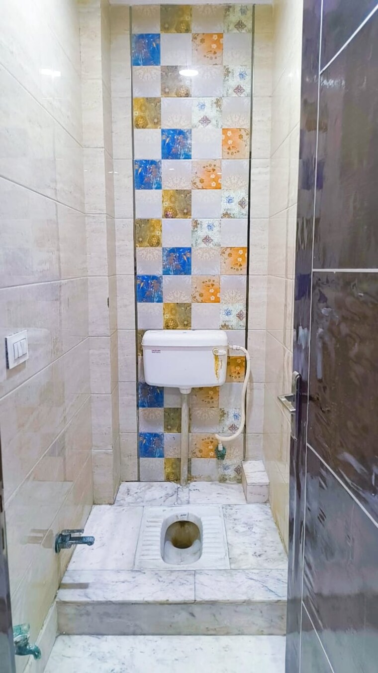 Bathroom, sector 45 4 Bedroom 77 Sq.Mt. Independent House In Sector 45 Noida 9473695