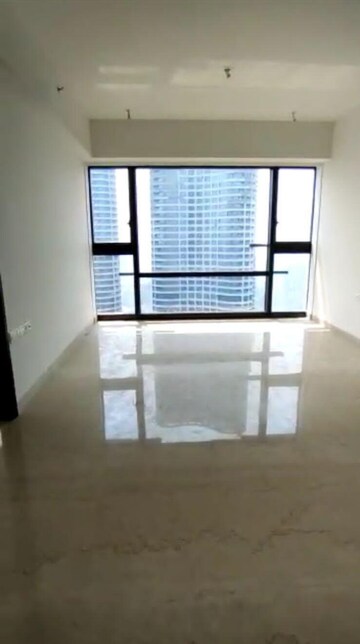 Room in 5 BHK Apartment at Lodha Trump Tower, Worli – for Sale