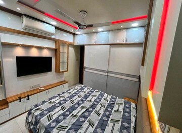 Team Area in 2 BHK Apartment at Majestique Towers, Kharadi – for Rent