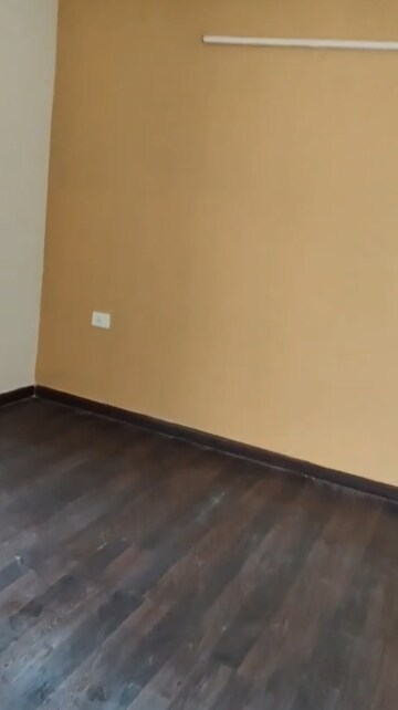 Room in 2 BHK Apartment at Gardenia Glory, Sector 46 – for Rent