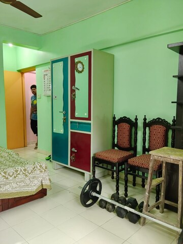 Bedroom in 2 BHK Apartment at Miramar CHS, Dadar West – for Rent