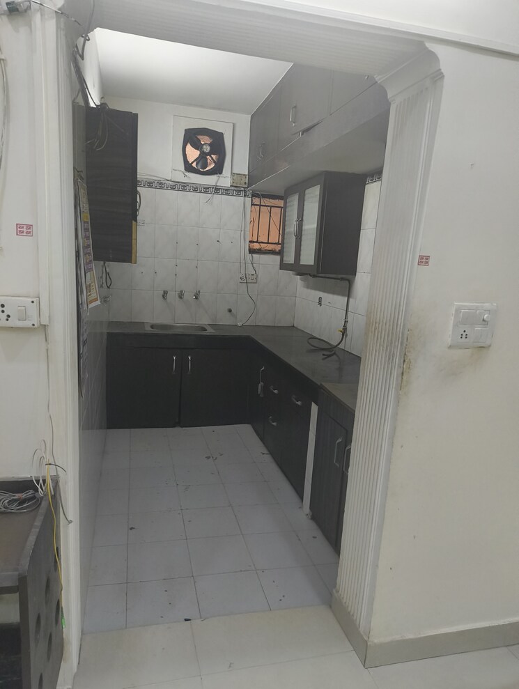 Kitchen, vasant kunj 4 Bedroom 2000 Sq.Ft. Apartment In Vasant Kunj Delhi 9473753