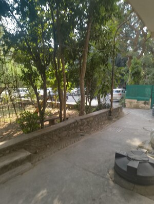 Parking in 4 BHK Apartment at Vasant Kunj – for Sale