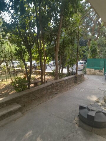 Parking in 4 BHK Apartment at Vasant Kunj – for Sale