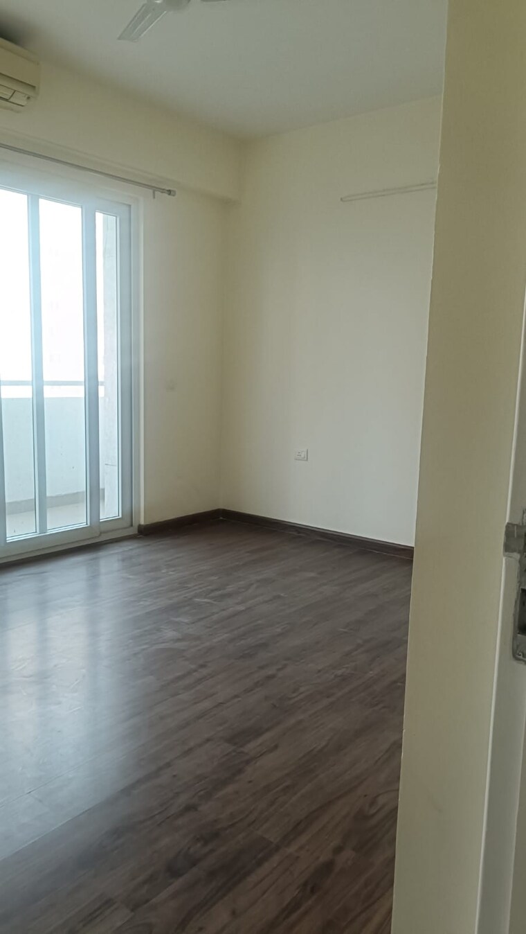 Room, ardee-city 4 Bedroom 2700 Sq.Ft. Builder Floor In Sector 52 Gurgaon 9473748