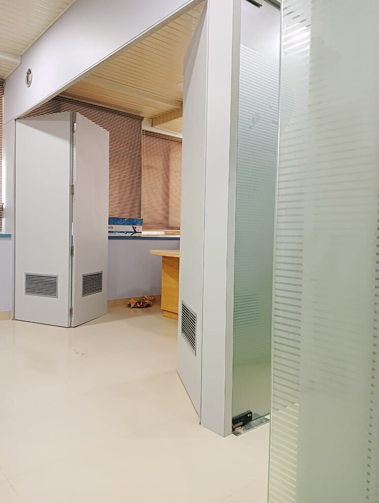 Bathroom, haware-infotech-park Commercial Office Space 670 Sq.Ft. In Vashi Sector 30a Navi Mumbai 9473739