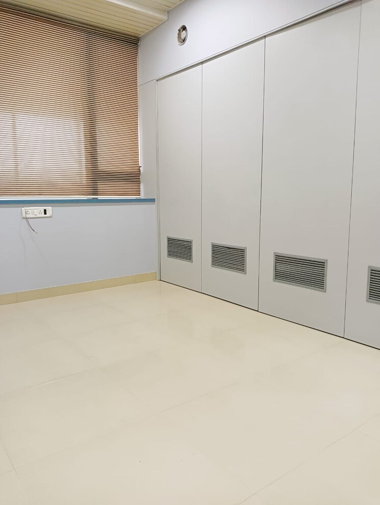 Room, haware-infotech-park Commercial Office Space 670 Sq.Ft. In Vashi Sector 30a Navi Mumbai 9473739