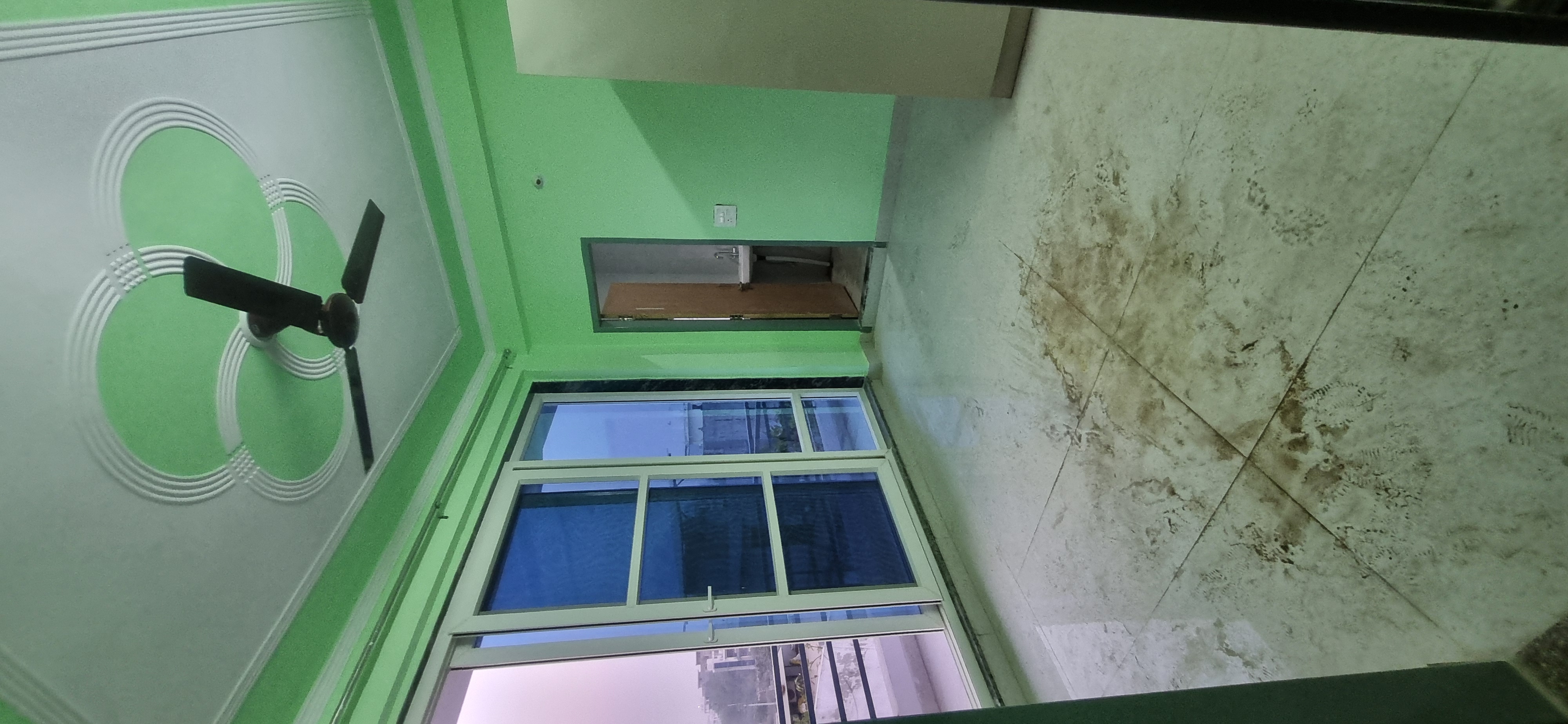 2 BHK Apartment For Rent in Pareena Om Apartments