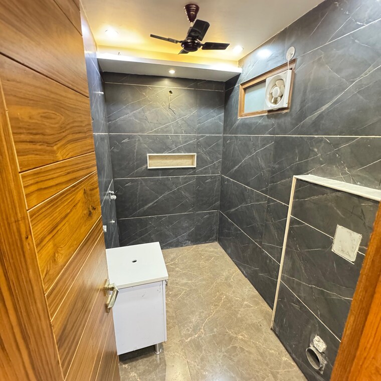 Kitchen, sector 21d 4 Bedroom 250 Sq.Yd. Builder Floor In Sector 21d Faridabad 9473777