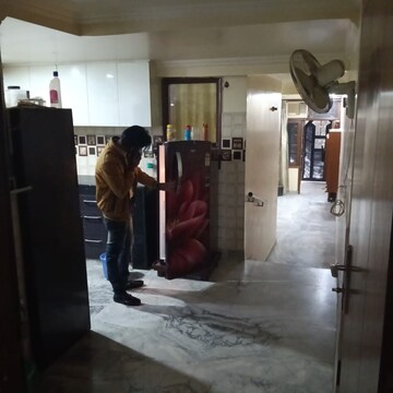 Living Room in 2 BHK Apartment at Tughlakabad Extension – for Rent