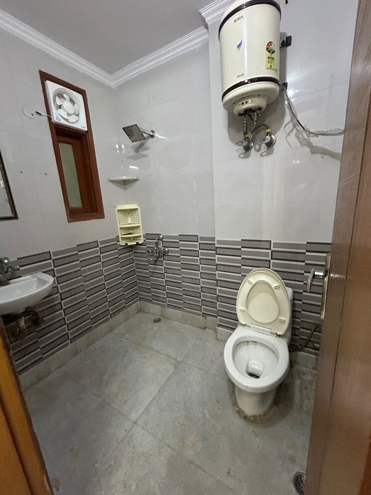 Bathroom, earthcon-rajpur-greens 1 Bedroom 600 Sq.Ft. Apartment In Rajpur Dehradun 9473796