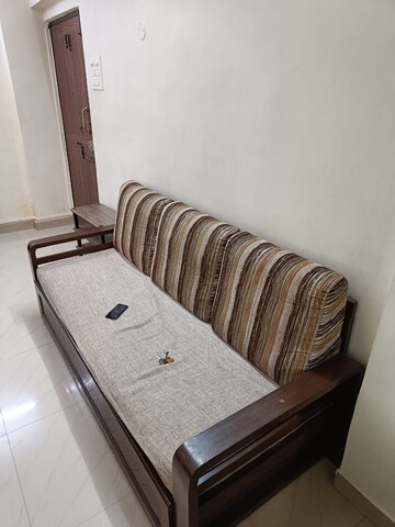 Living Room in 1 BHK Apartment at Vile Parle West – for Rent