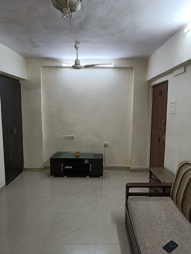 Room, vile parle west 1 Bedroom 470 Sq.Ft. Apartment In Vile Parle West Mumbai 9473807