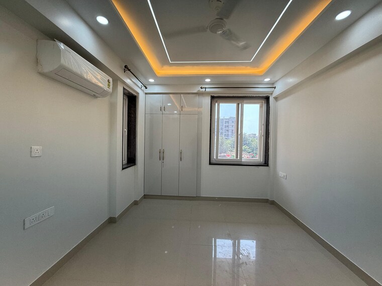 Room, vasant kunj 4 Bedroom 2500 Sq.Ft. Apartment In Vasant Kunj Delhi 9473824