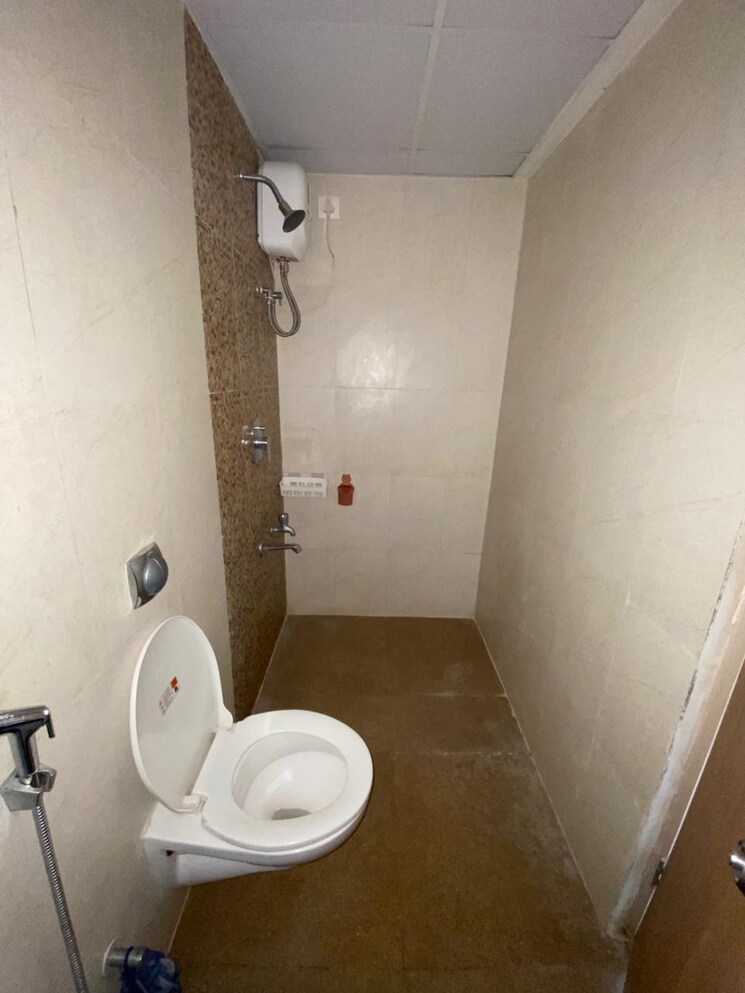 Bathroom, lodha-golden-dream 2 Bedroom 600 Sq.Ft. Apartment In Dombivli East Thane 9473828