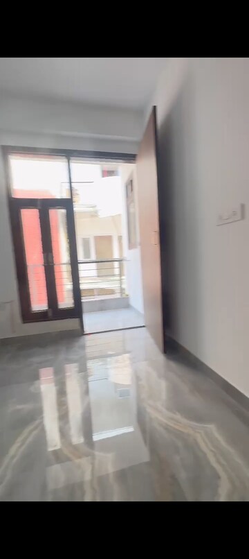 1 BHK Builder Floor For Rent in Chattarpur