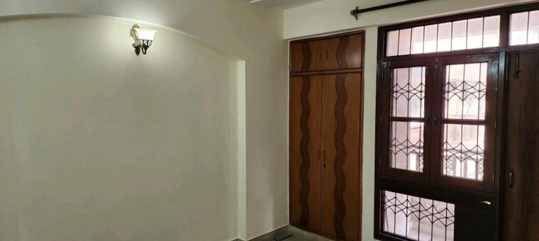Room, mass-apartment 3 Bedroom 1900 Sq.Ft. Apartment In Sector 10 Dwarka Delhi 9473843