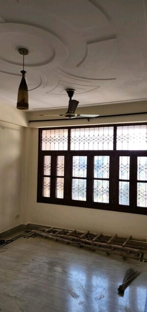 Room in 3 BHK Apartment at Mass Apartment, Sector 10 Dwarka – for Rent